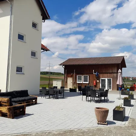 アパート Traubshof Ochsenhausen